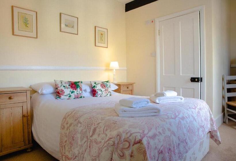 スタンダードルーム, The Powis Arms