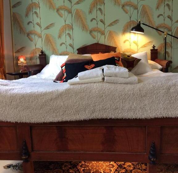 غرفة قياسية مطلّة علي البحر, B&b Direktörsvillan Oaxen