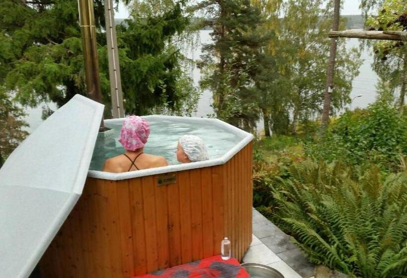 غرفة قياسية مطلّة علي البحر, B&b Direktörsvillan Oaxen