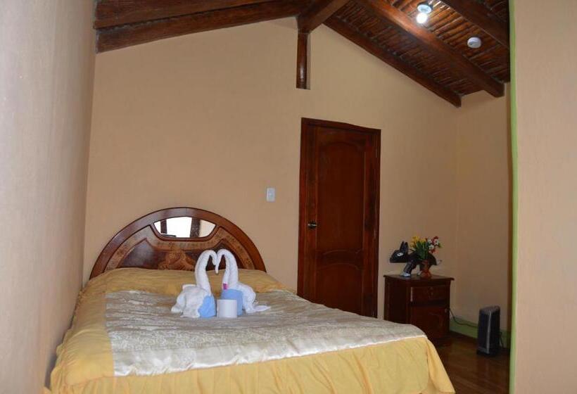 اتاق لوکس, Hostal Conejito