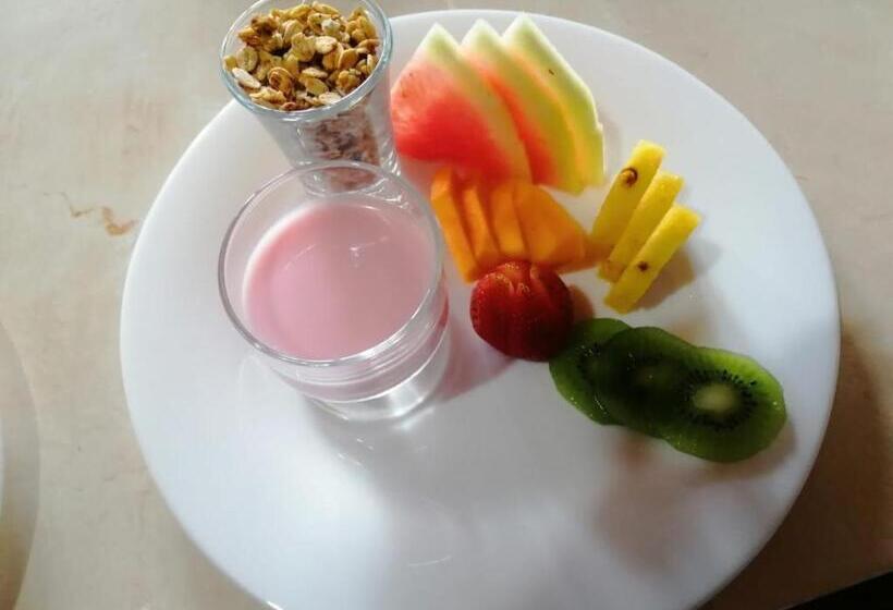 اتاق لوکس, Hostal Conejito