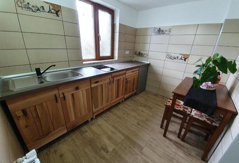 اتاق لوکس, Pensiunea Alszegi Panzió