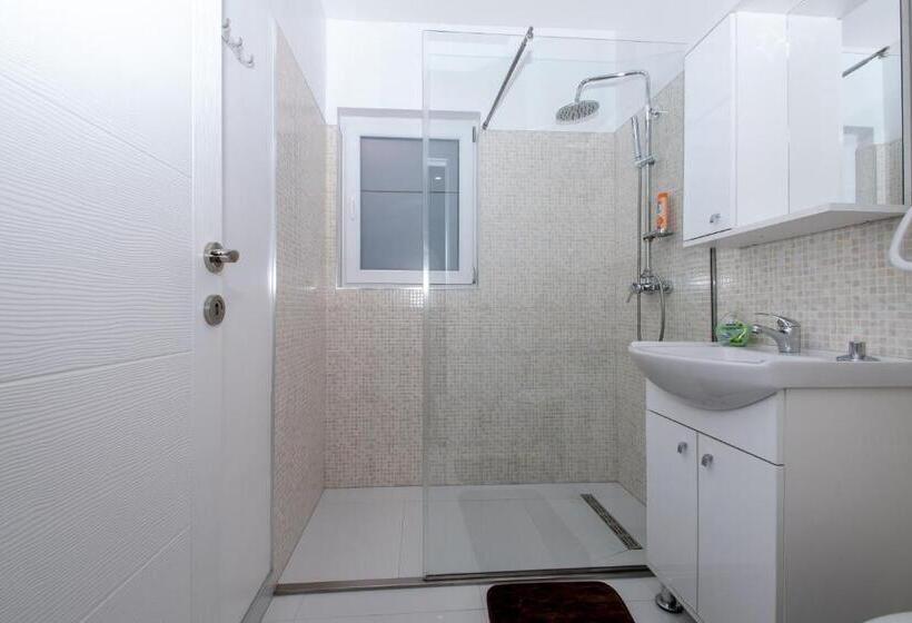 آپارتمان 1 خوابه با بالکن, Hazam Apartmani