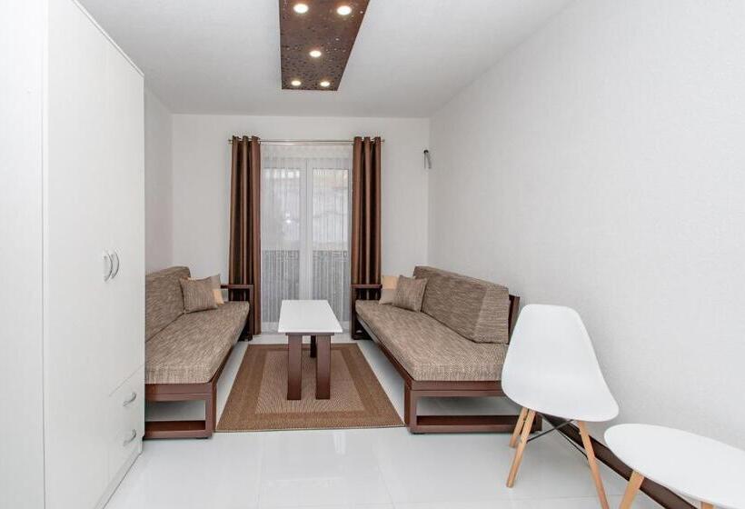 آپارتمان 1 خوابه با بالکن, Hazam Apartmani