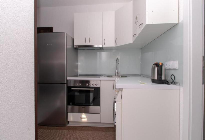 דירה בת חדר שינה 1 עם מרפסת, Hazam Apartmani