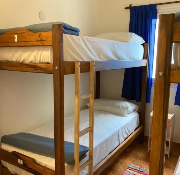 スタンダード４人部屋, Hostel Hola Ola