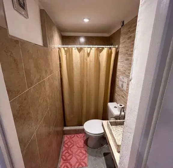 スタンダード４人部屋, Hostel Hola Ola