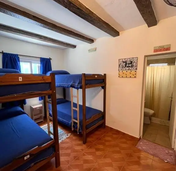 スタンダード４人部屋, Hostel Hola Ola