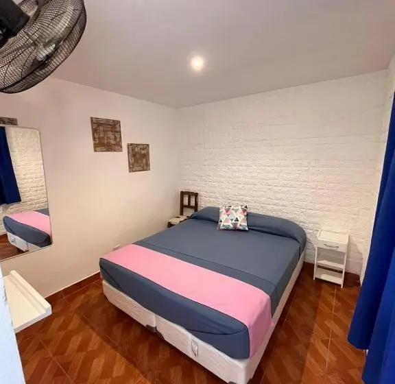 エコノミールーム, Hostel Hola Ola