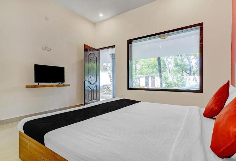 חדר קלאסי לשלושה, Collection O Hamlet Heaven