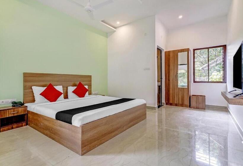 חדר קלאסי לשלושה, Collection O Hamlet Heaven