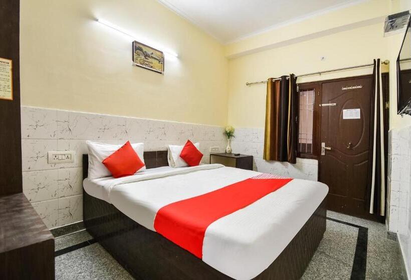 غرفة كلاسيكية ثلاثية, Oyo Anjani Mahal Guest House