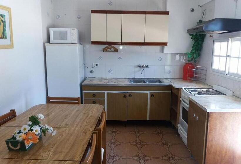 דירת חדר, Pinar Del Sol