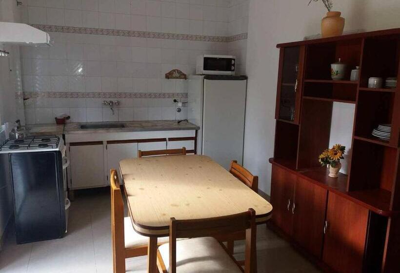 דירת חדר, Pinar Del Sol