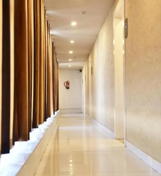 Standard Room, Pinnacle