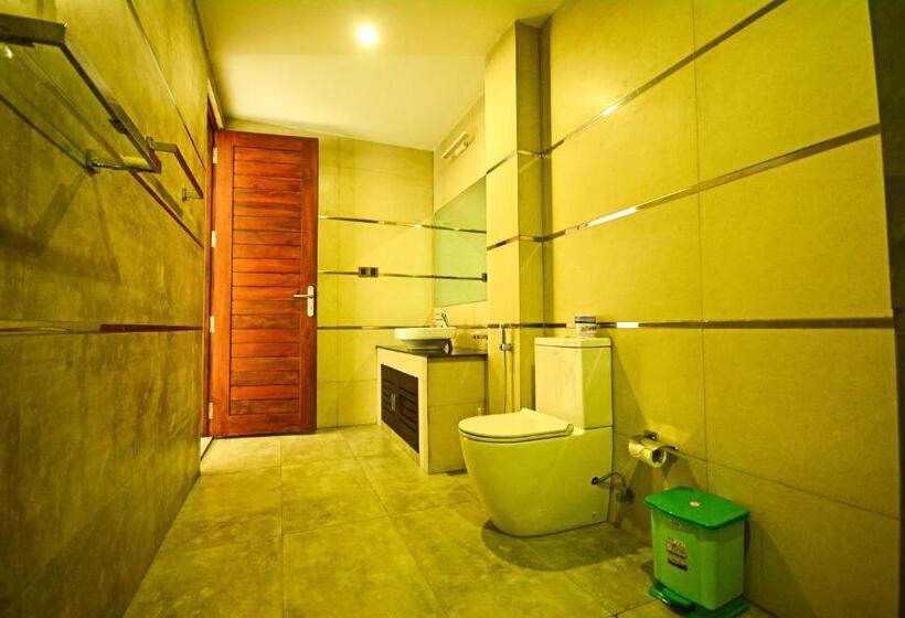 디럭스 트리플 룸, Kethumathee Hotel & Banquet