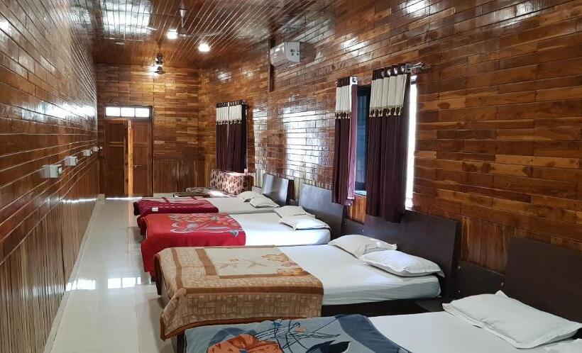 Perhehuone Puutarhanäkymä, Lavish Rooms With Amazing Views Of Nakki Lake