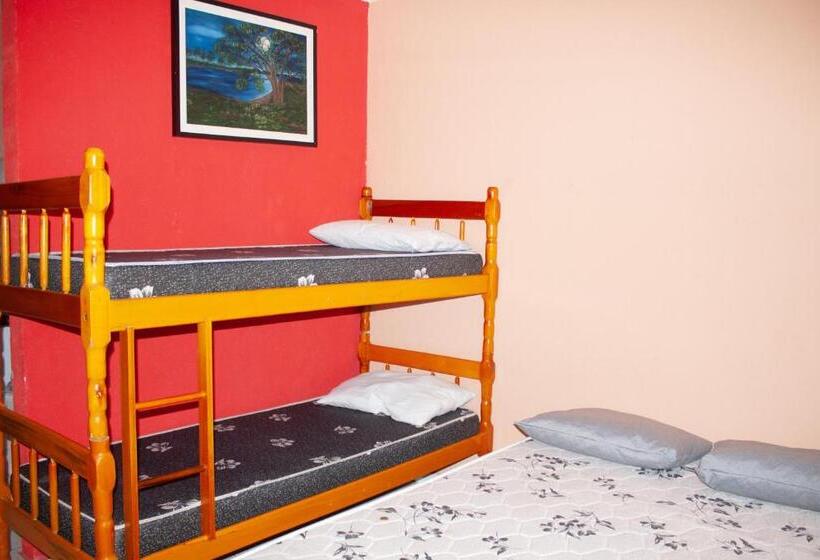 חדר סטנדרט לארבעה, Residencial Havaí