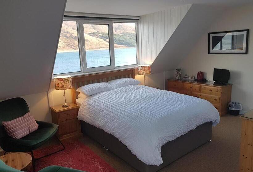 オーシャンビュースタンダードルーム, Skye Picture House