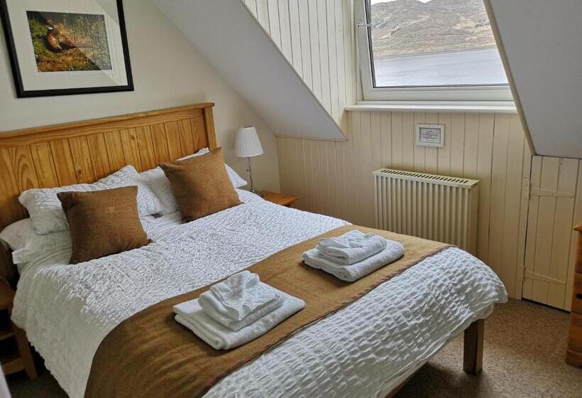 Номер Стандарт Вид на Море, Skye Picture House