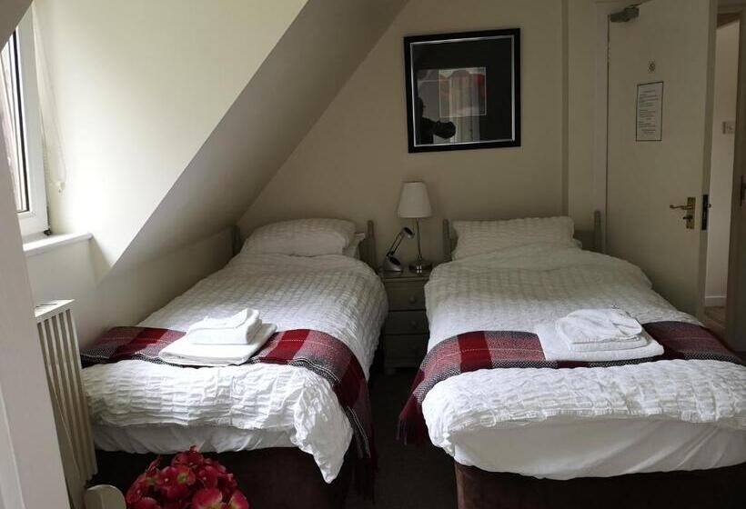 Номер Стандарт Вид на Сад, Skye Picture House