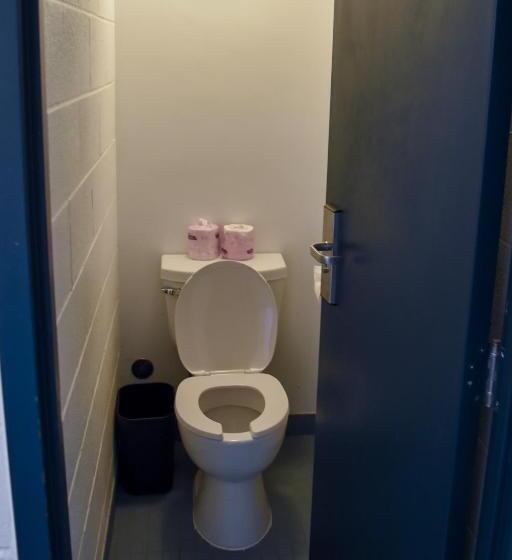 ２ベッドスイートルーム, Toronto Metropolitan University  Pitman Hall Residence