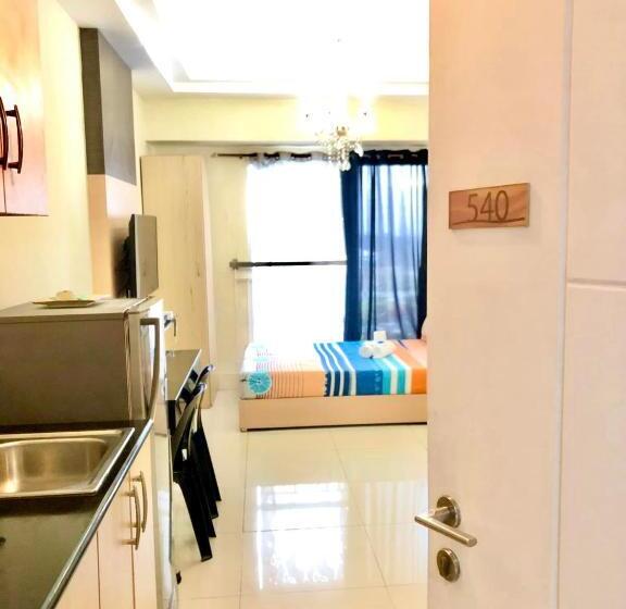 패밀리 스튜디오, Wind Suites