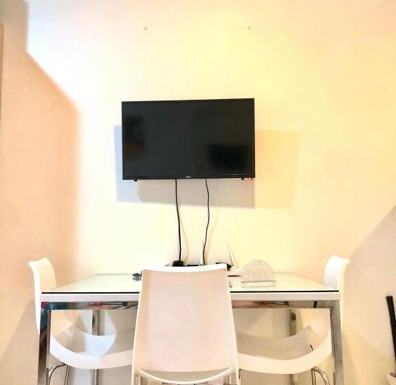 패밀리 스튜디오, Wind Suites