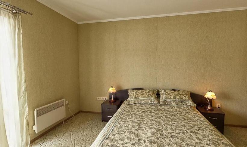 Люкс, Alpen House