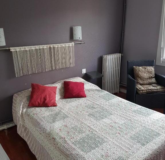 غرفة قياسية حمام مشترك, Des Voyageurs