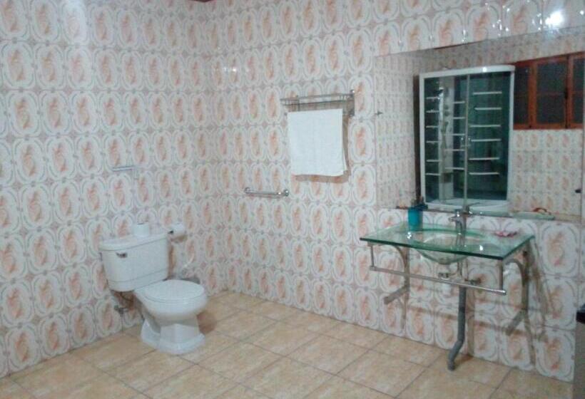 اتاق استاندارد چهار تخته, La Casona