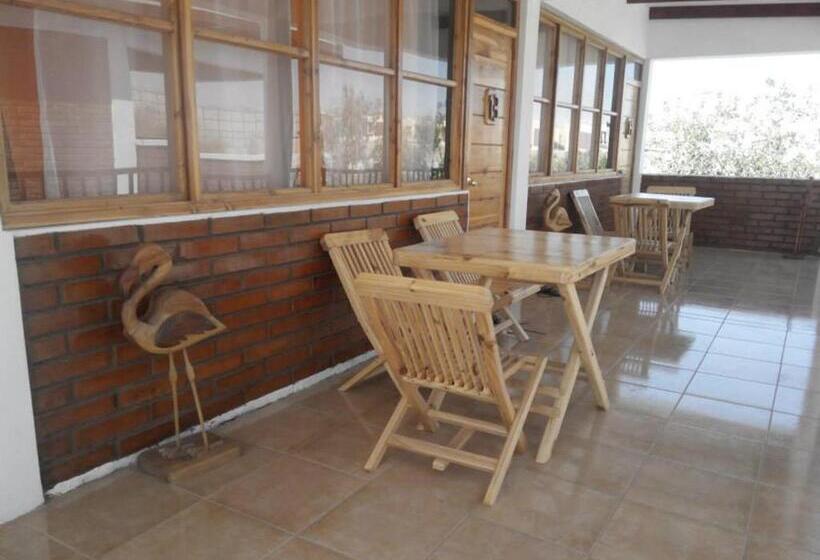 اتاق استاندارد سه نفره, La Casona