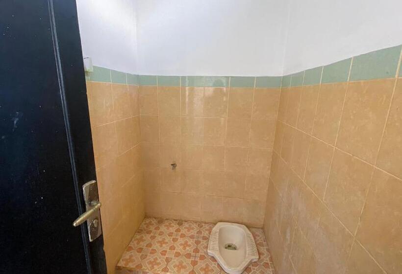 חדר סטנדרט, Oyo Life 93255 Kosan Teratai Jaya