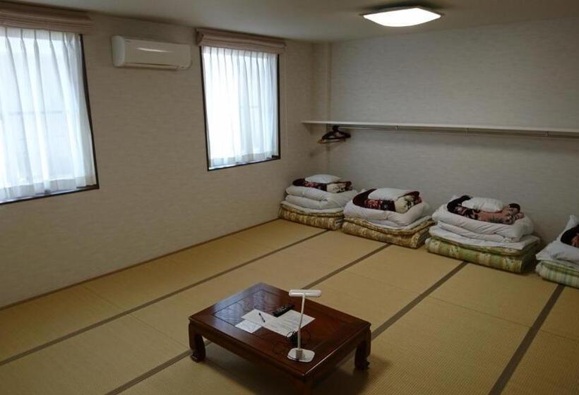 חדר סטנדרט לשלושה, Taiheiyo