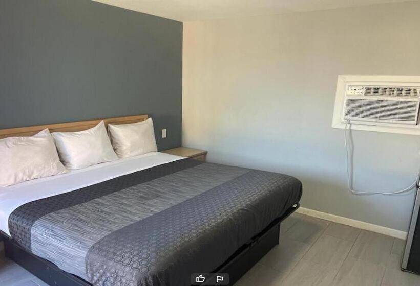 キングサイズベッドのスタンダードルーム, Anson Inn By Oyo