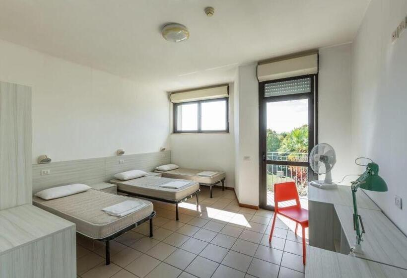 标准三人间, Ostello Ipsia