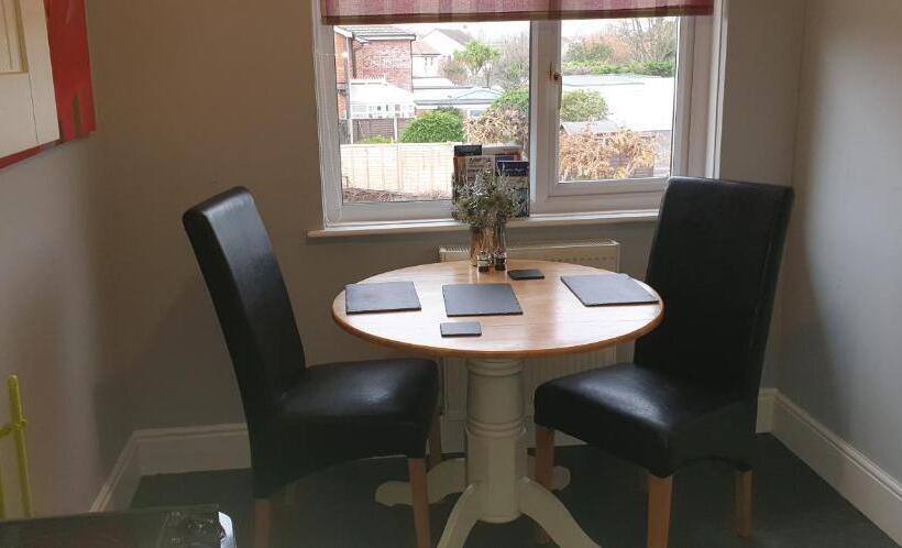 Студия Deluxe, Felpham Guest House   Self Catering