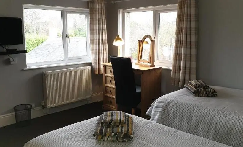 デラックススタジオ, Felpham Guest House   Self Catering