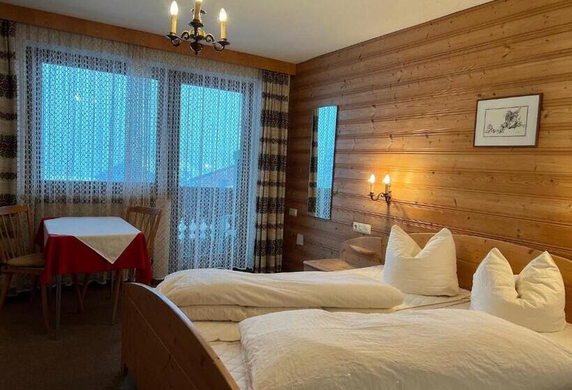 Номер Стандарт с Балконом, Gästehaus Tauscher Am Haldensee