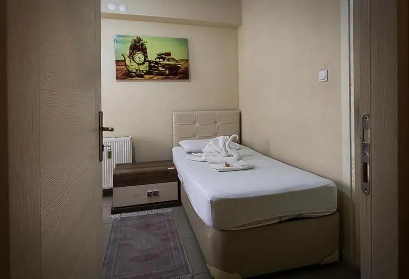 Habitación Estàndard Individual, 22 Otel