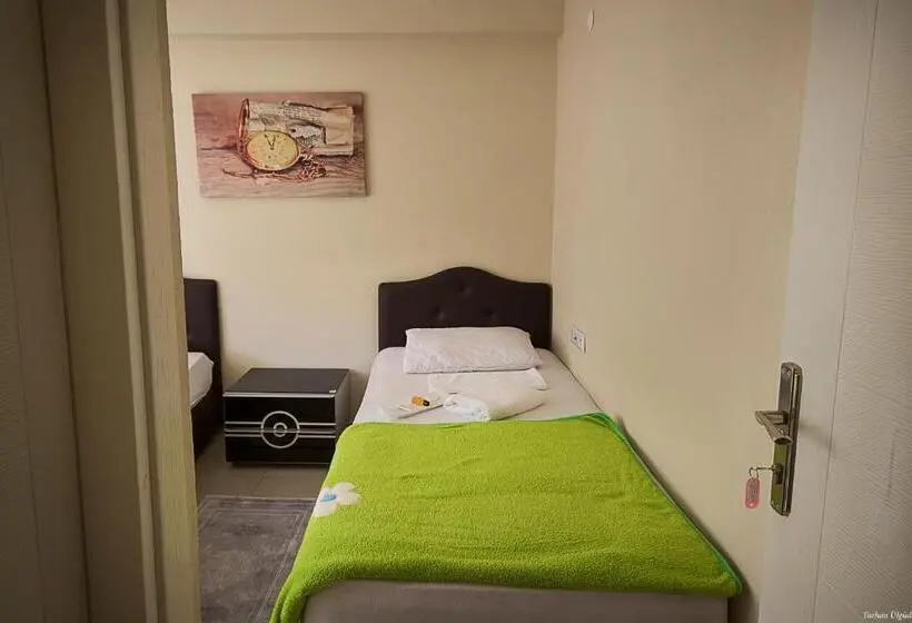 Habitación Estàndard Individual, 22 Otel