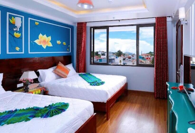 Suite with lake view, Bing Sapa