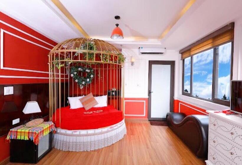 Suite with lake view, Bing Sapa