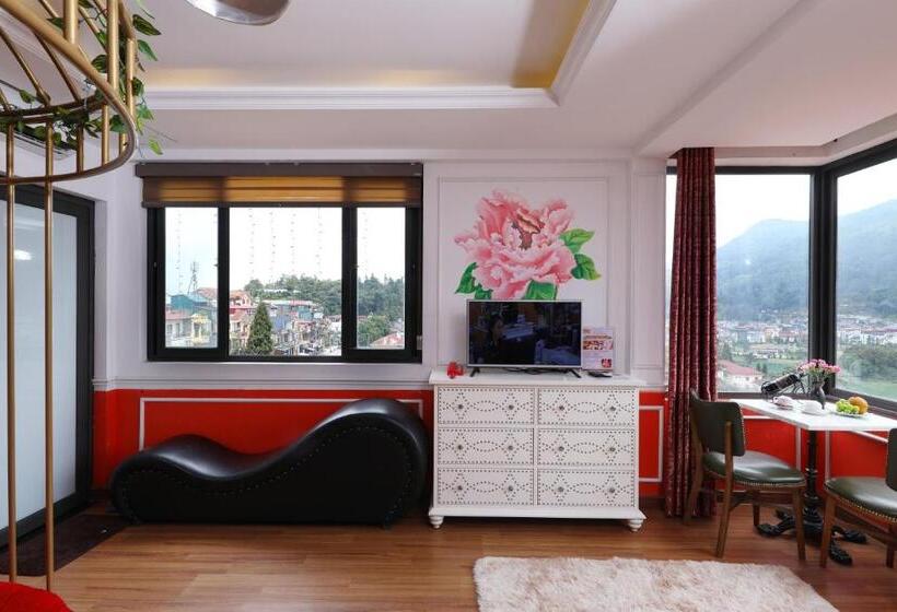 Suite with lake view, Bing Sapa