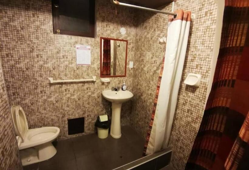 اتاق استاندارد سه نفره, De Turistas Huaraz Habitación Triple