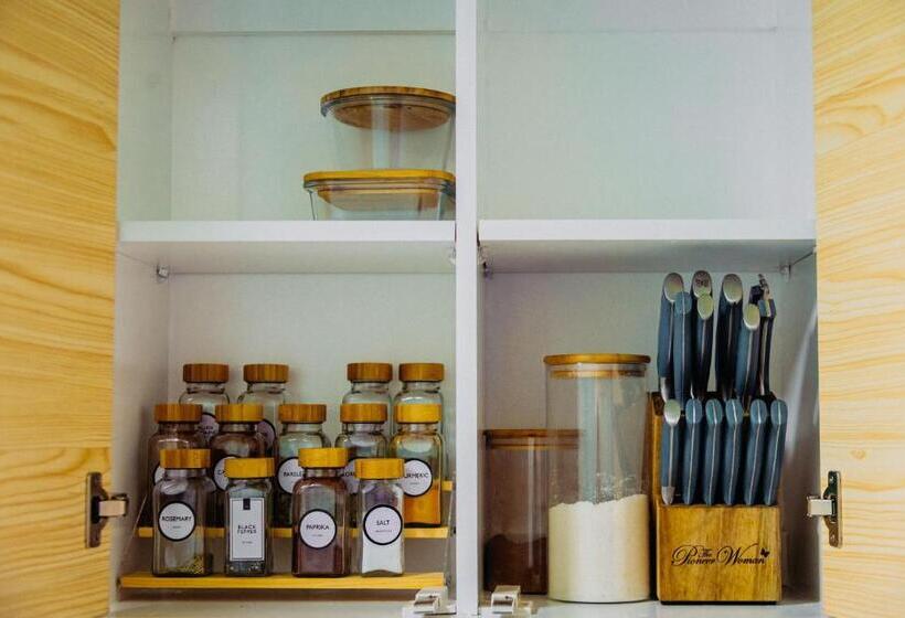 استودیو استاندارد با بالکن, Bohemian Coast At Azure North