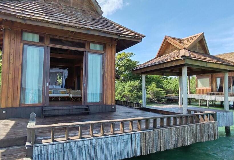 샬레, Full Moon Island Resort