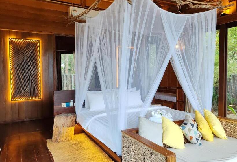 스탠다드 방갈로, Full Moon Island Resort