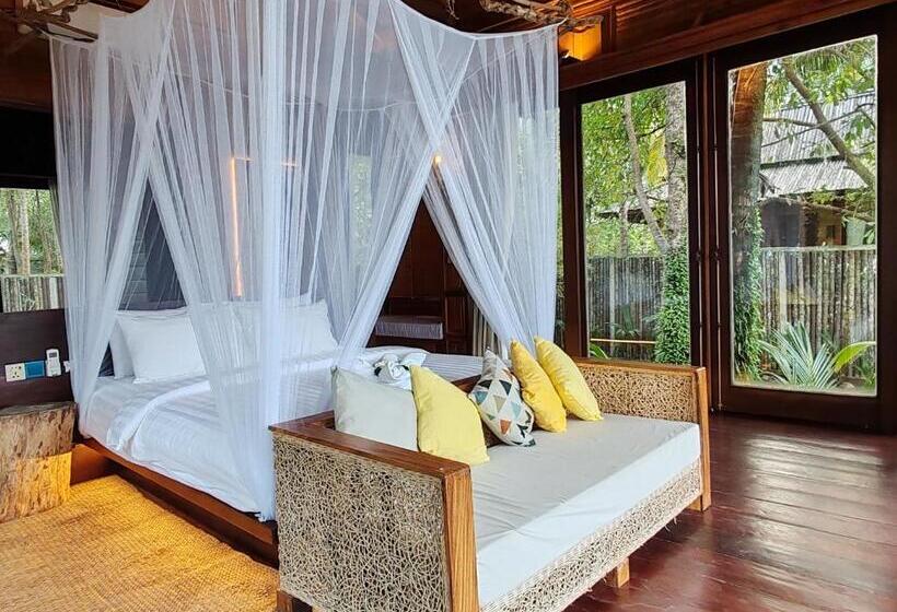 스탠다드 방갈로, Full Moon Island Resort