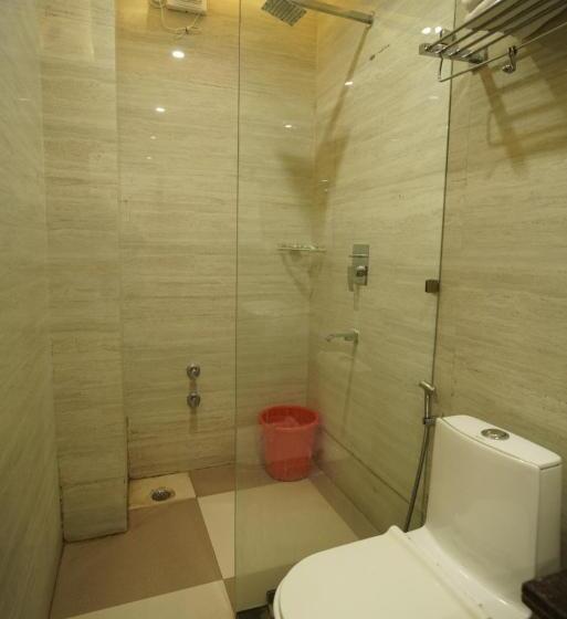 חדר דלוקס לשלושה, Anant Rishikesh